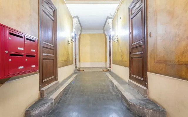 Charming Duplex With 1 Bedroom
