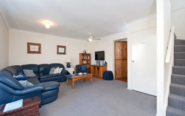 Robinson Street, Sandcastles, Townhouse 21, 23