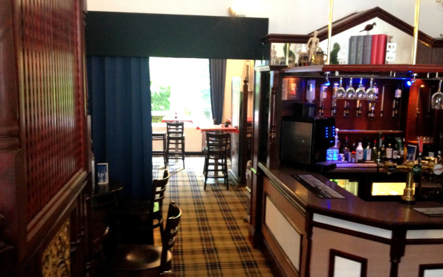 Piries Hotel