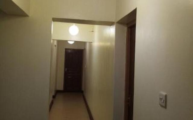 Homebase Gardens Hotel & Safaris