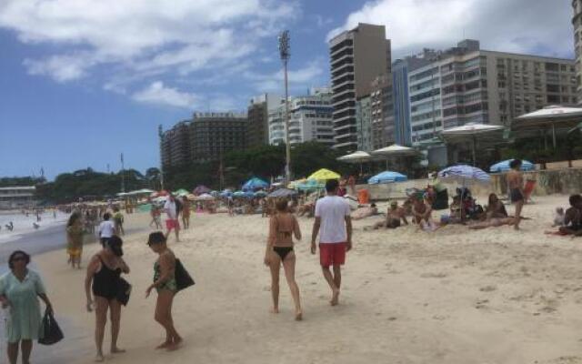 Copacabana RJ a 80 metros da praia