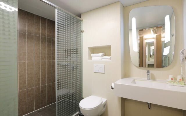 Ibis Dujiangyan Hotel