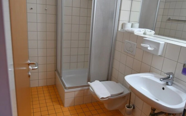 RoomRent55