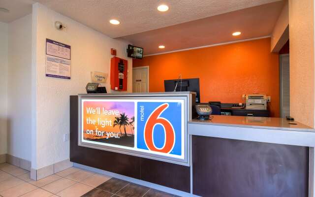 Motel 6 Rowland Heights, CA - Los Angeles - Pomona
