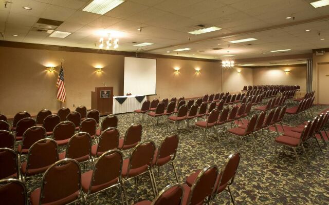 Red Lion Hotel Yakima Center