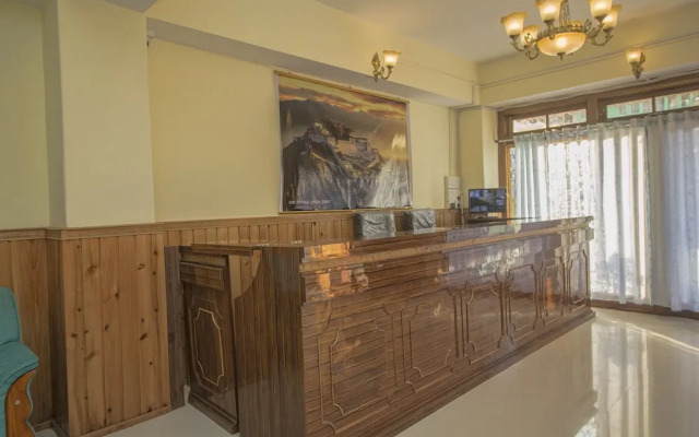 Oyo 24942 Hotel Lhasa