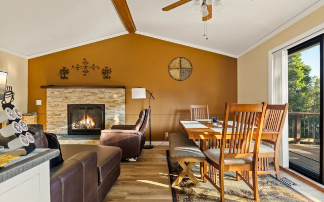 The Leehive Near Lake Arrowhead Village