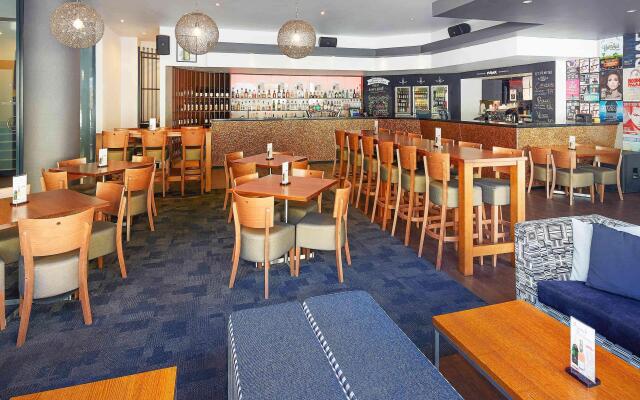 ibis Perth