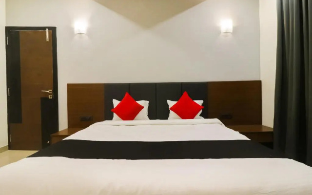 Nikhil Regency by OYO Rooms