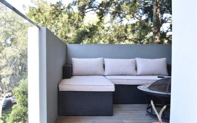 Bright and Open 2 Bedroom Bondi Flat