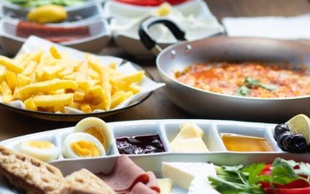 The Hera Suite Hotel