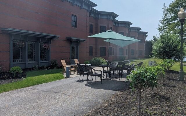 Best Western Potsdam University Park Inn