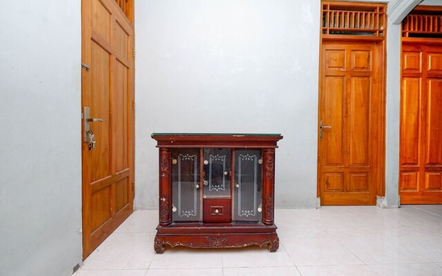 Griya Widya Syariah by OYO Rooms