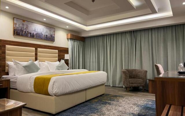 Moments Hotel