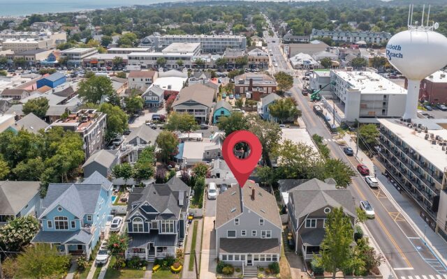Coastal Condo Close to Beach & Entertainment
