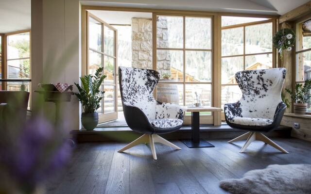 Post Alpina - Family Mountain Chalets