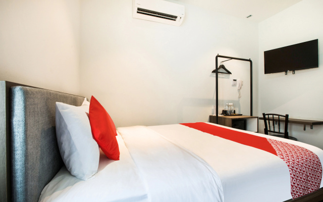 Eastern Hotel Georgetown – Guest Rooms – George Town