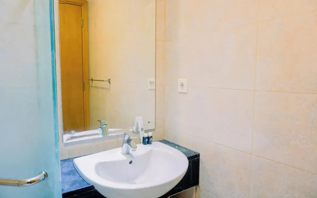 Homey And Modern 2Br At The Mansion Kemayoran Apartment