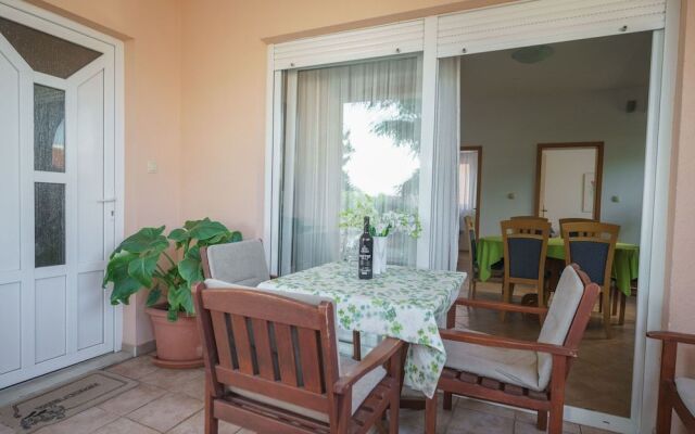 Apartment Nedoklan