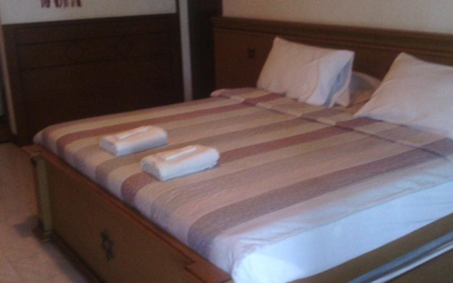 Talita Bukit Raya Hotel – Guest Rooms – Cipanas