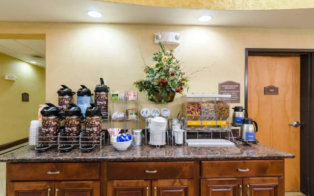 Comfort Suites Salina South