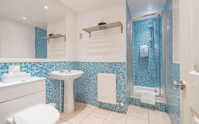 2 Bed Grassmarket Apartment