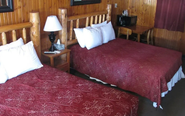 Evergreen Motel