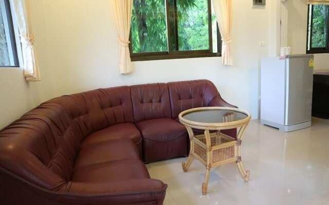 Baan Saen Sook Villas