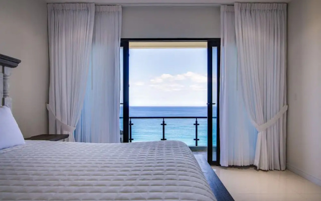 Luxury Oceanfront Villa Fully Staffed Pool Jacuzzi Movie Theatre