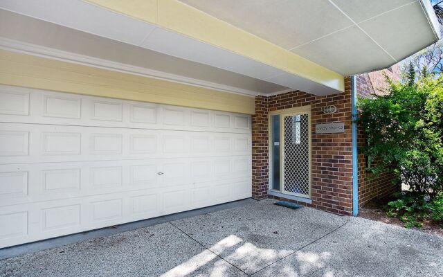 Sandy Shores, 1/3 Messines Street