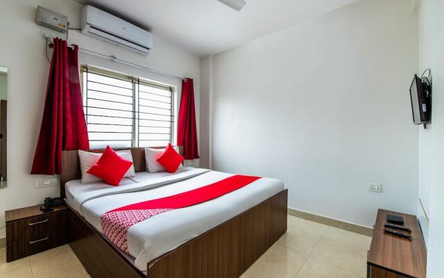 OYO 68189 Durga Deluxe