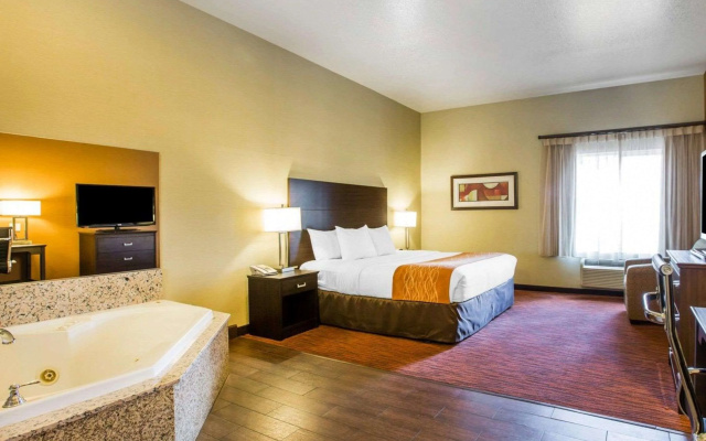 Comfort Suites Clovis - Fresno
