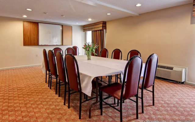 Comfort Inn and Suites Ingersoll