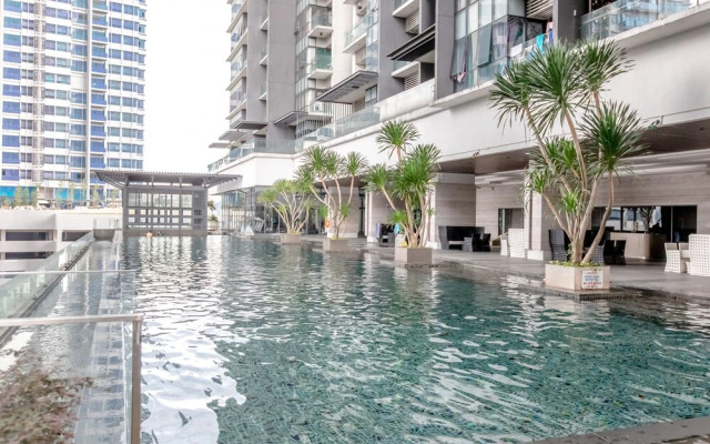 Rex Ollie at The Elements Ampang