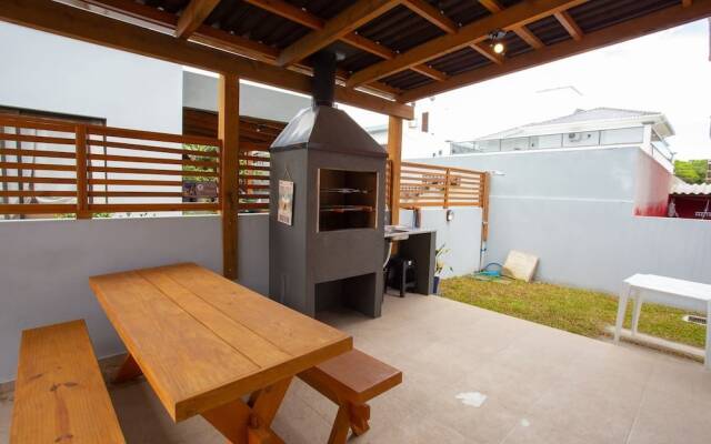 Casa com 3 qts em rua Tranquila no Campeche