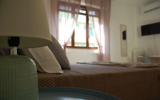 Bari Rooms Central Station