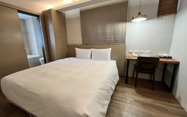CHECK inn Express Taipei Station