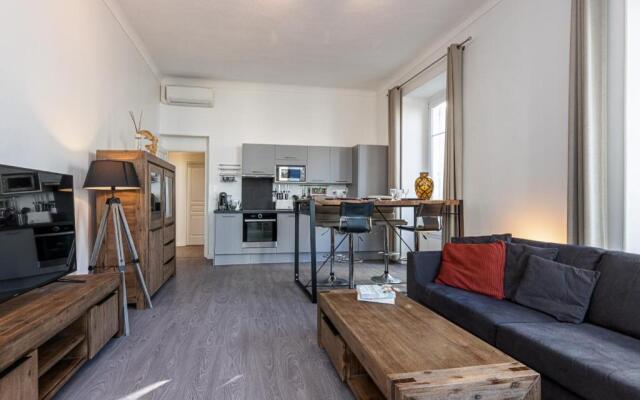 Jean Medecin Av - Large 2 Bdrs Central AC