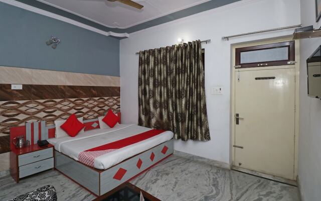 OYO 29309 Hotel Taj Palace