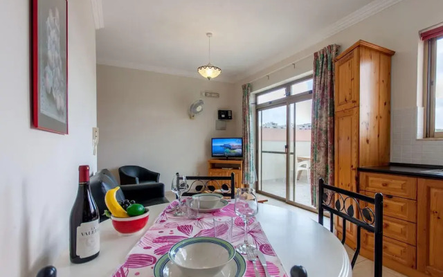 Merill Pool and Sea Penthouse Apart 6