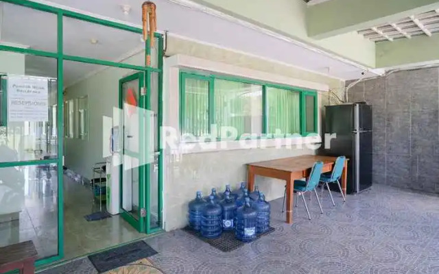 Pondok Hijau Syariah Mitra RedDoorz @ Citraland Surabaya