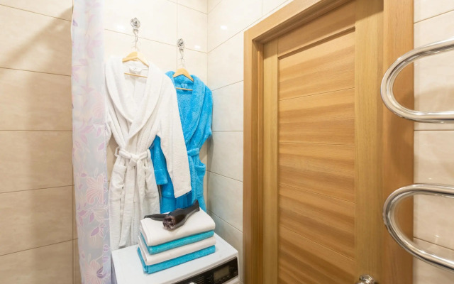 Пять звезд на Ленина 23