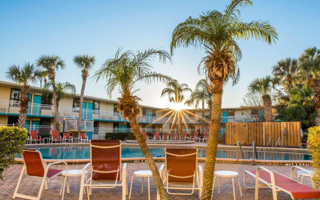 Clarion Hotel Orlando International Airport