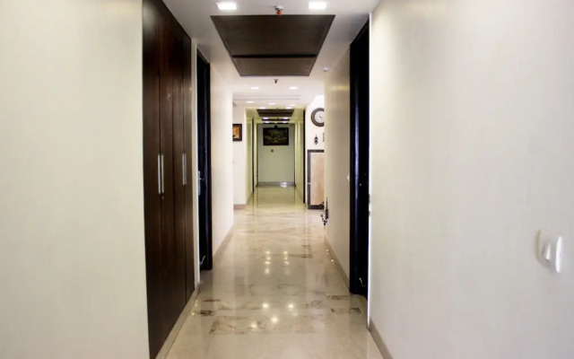 OYO 557 Hotel Lavish Inn