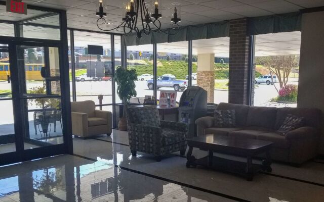 Red Roof Inn & Suites Wilkesboro