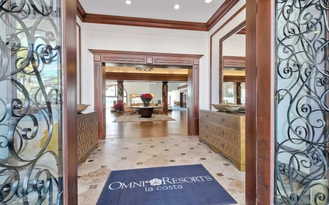 Southern Exposure w/ Private Balcony