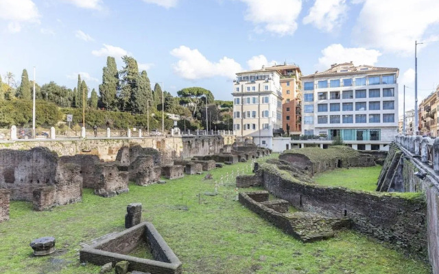Sonder at Colosseum Cloisters