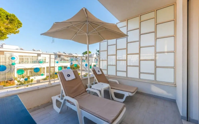 Expansive Apartment With Beach Access - Jasemin