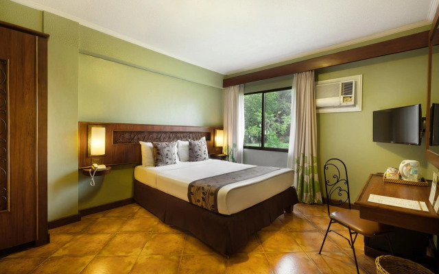 Montebello Villa Hotel