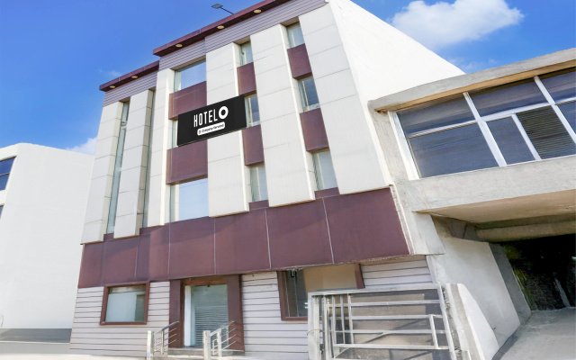 OYO 15947 Hotel Prabhat